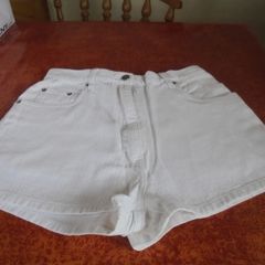 Ladies White Cotton Shorts for Sale