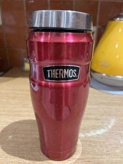 Thermos travel mug