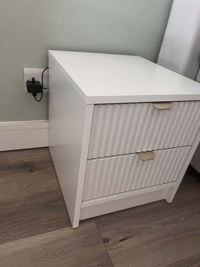 Bed side table