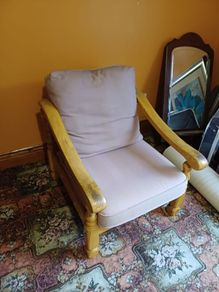 Couch and 2 identical armchairs