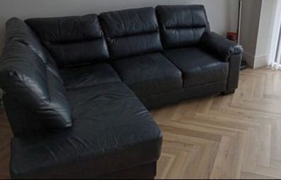 L shaped leather Sofa 4 seat compact