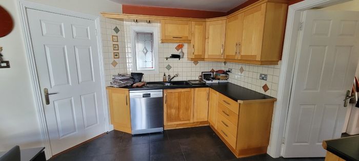 Solid Wood Kitchen Presses