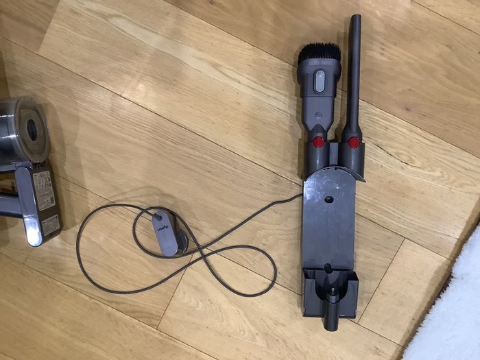 Dyson v8 absolute