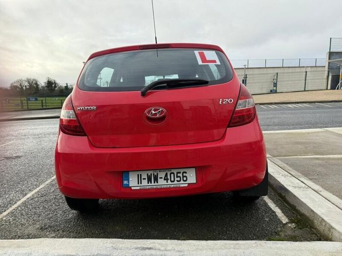 2011 Red Hyundai i20 (Price Negotiable)