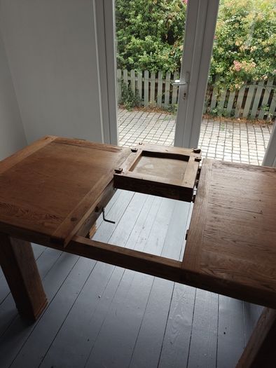 oak veneer extending dining table