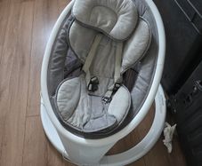 munchkin baby swing chair