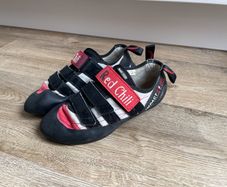 Climbing shoes