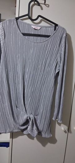 tops  sizes 12 ans 14
