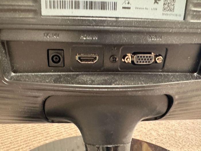Samsung Monitor - 24 inch