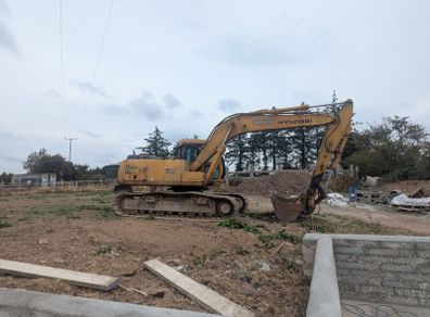 Hyundai Robex 180LC-3  18 Ton Excavator/Digger