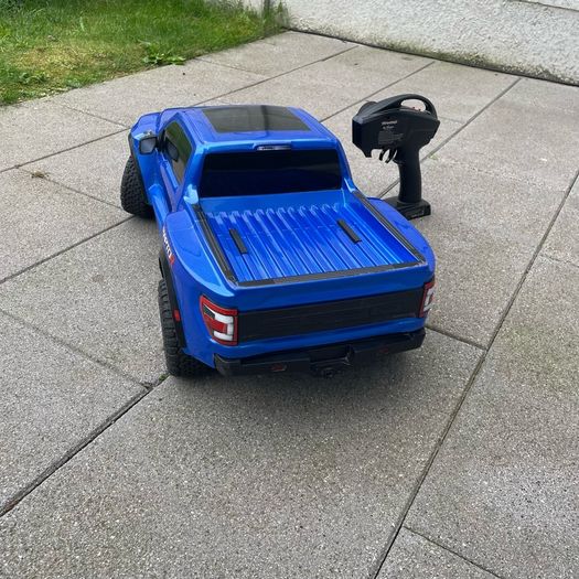 Ford Traxxas Raptor 4x4 VXL