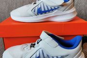 Boys runners NEW size UK 9.5