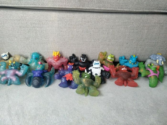 heros of goo jit zu collection