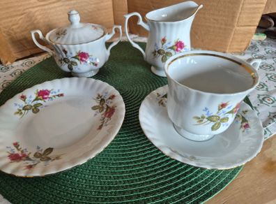 Chodziez Porcelain Tea Set