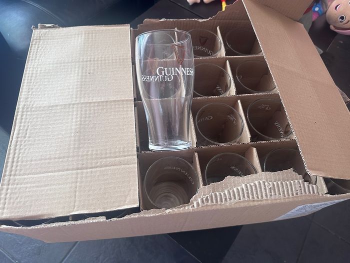 2019 edition 24 unused Guinness pint glasses