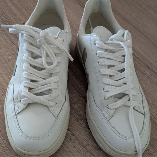 Veja trainers
