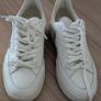 Veja trainers Image 2