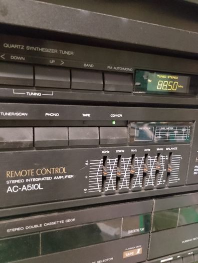 Akai stereo system