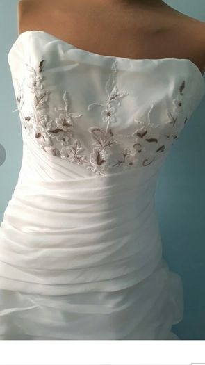 Wedding dress