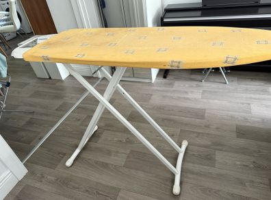 Ironing board for free to take away