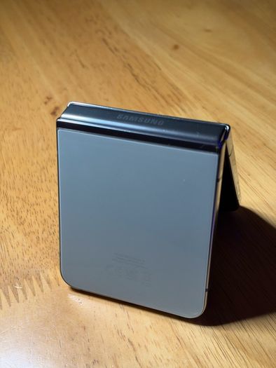 Samsung Galaxy Z Flip 5 (512gb)