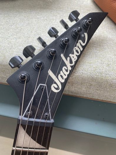 Jackson JS1X Rhoads Minion Satin Black
