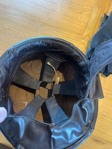 Antique/Vintage Leather Motorcycle Helmet/Gloves