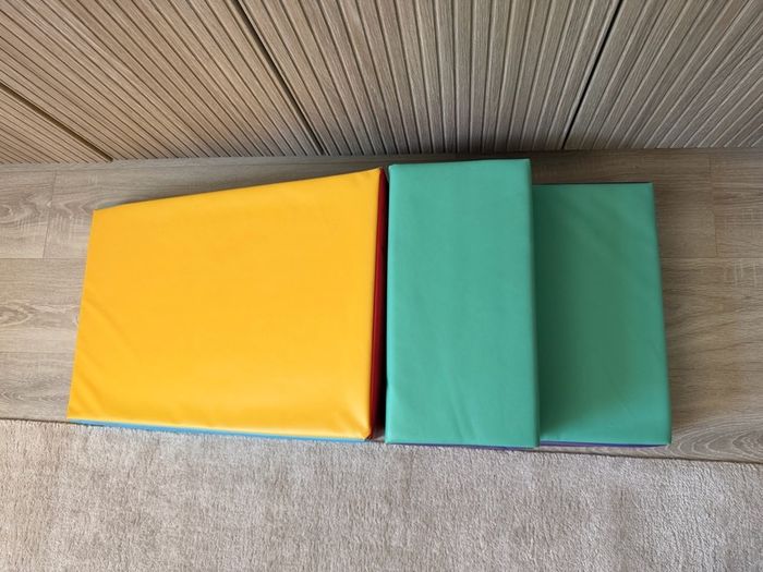 Soft play steps and trinangle