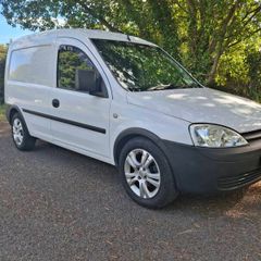 06 Opel Combo 1.3cdti
