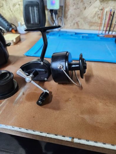 vintage fishing reel