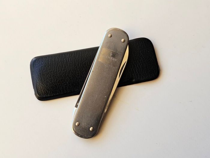 Vintage Rare Collectable Victoria Victorinox Price Gentleman's models 74mm Swiss Army Knife
