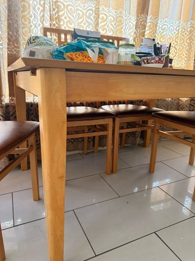 extendable dining table
