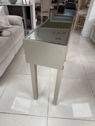 console table