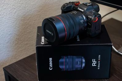 Canon rf 10 - 20mm f4 lens