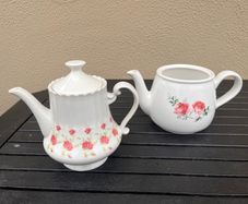 Tea pots