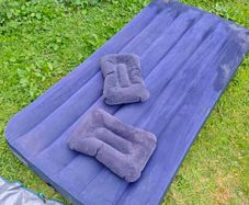 Air matress pillows and pump