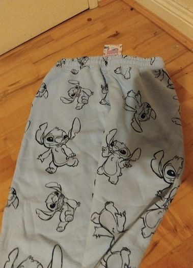 New Girls Stitch tracksuit age 12-13