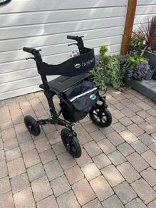Helavo Outdoor Rollator