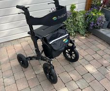 Helavo Outdoor Rollator