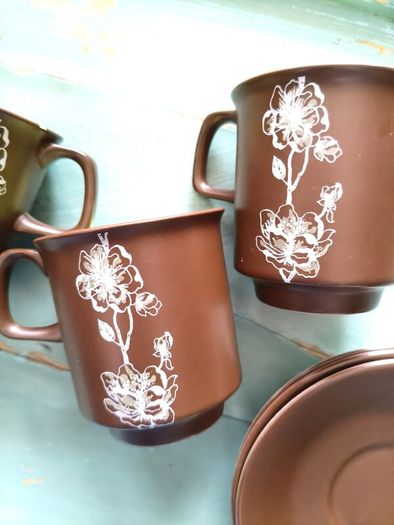 3 x Crown Devon coffee cups& Saucers