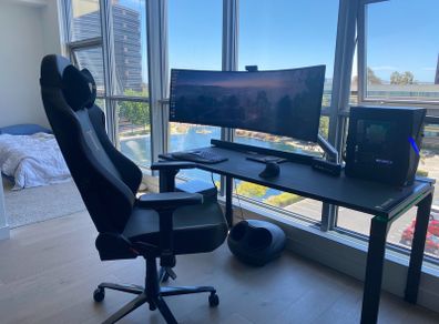 Secretlab Magnus metal desk