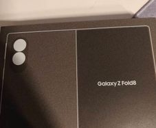 Galaxy Z Fold 8 Graphite