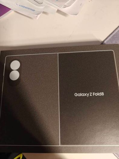 Galaxy Z Fold 8 Graphite