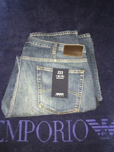 Armani Jeans regular fit size 40/32