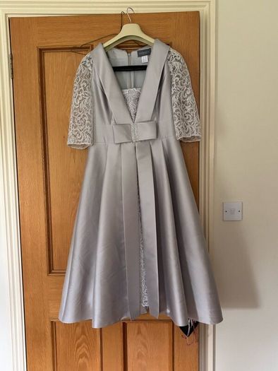 Mother of the groom outfit