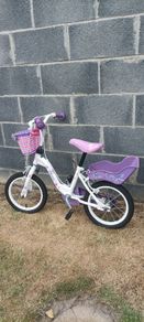 Girls bike
