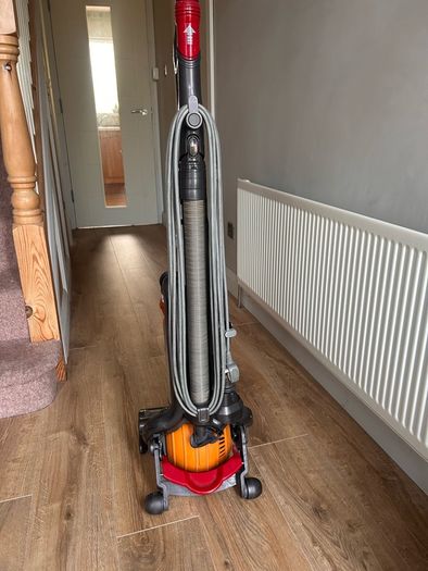 Dyson Ball Hoover - DC25