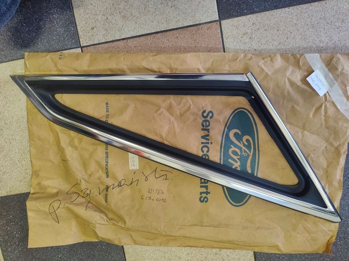 Ford Escort Mk3 Orion Mk1 Rear Window Trim Moulding RH Genuine NOS MINT 6123479