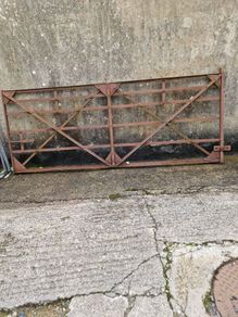 Forged 10ft railway iron gate