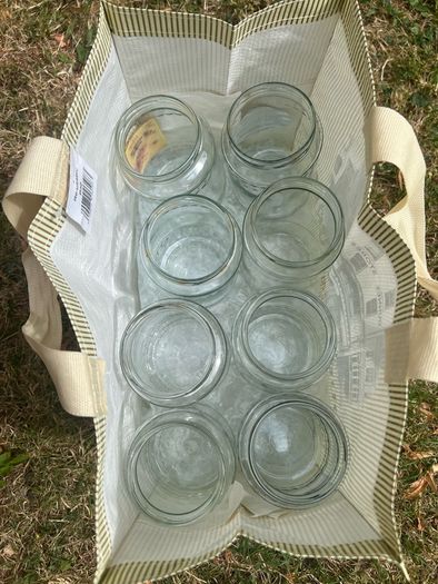 Glass jar (18)